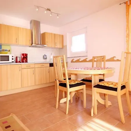 Apartments Buesumer Ring Kuehlungsborn Room photo