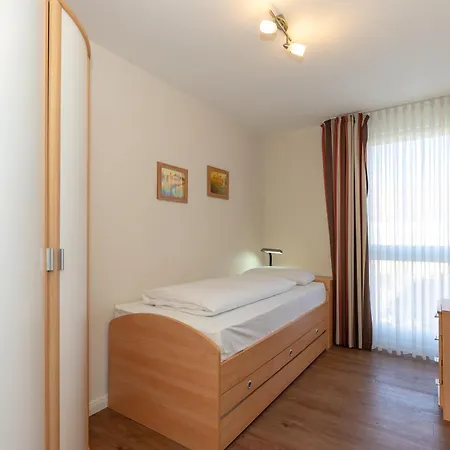 Apartments Buesumer Ring Kuehlungsborn Room photo
